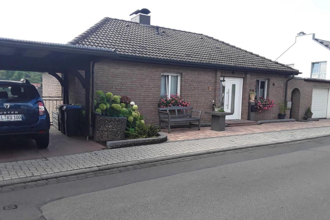 Photo of Buildings in Momlingen