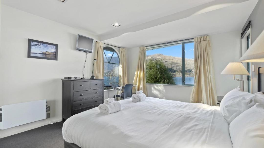 Photo of Bedroom in Queenstown