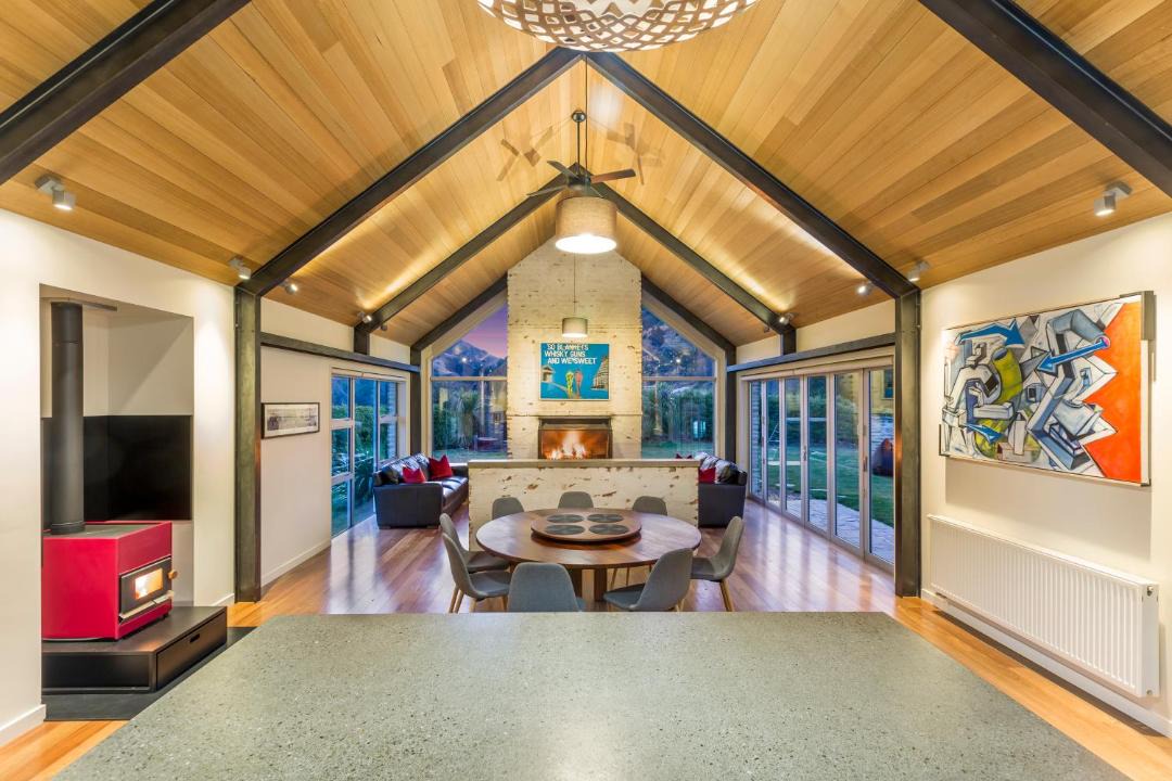 Photo of Livingroom in Arthur's Point