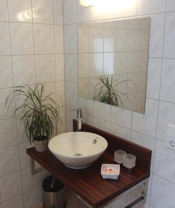 Photo of Bathroom in Wirl