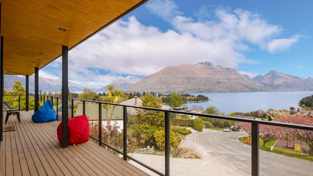 Photo of Patio Balcony in Queenstown City Centre