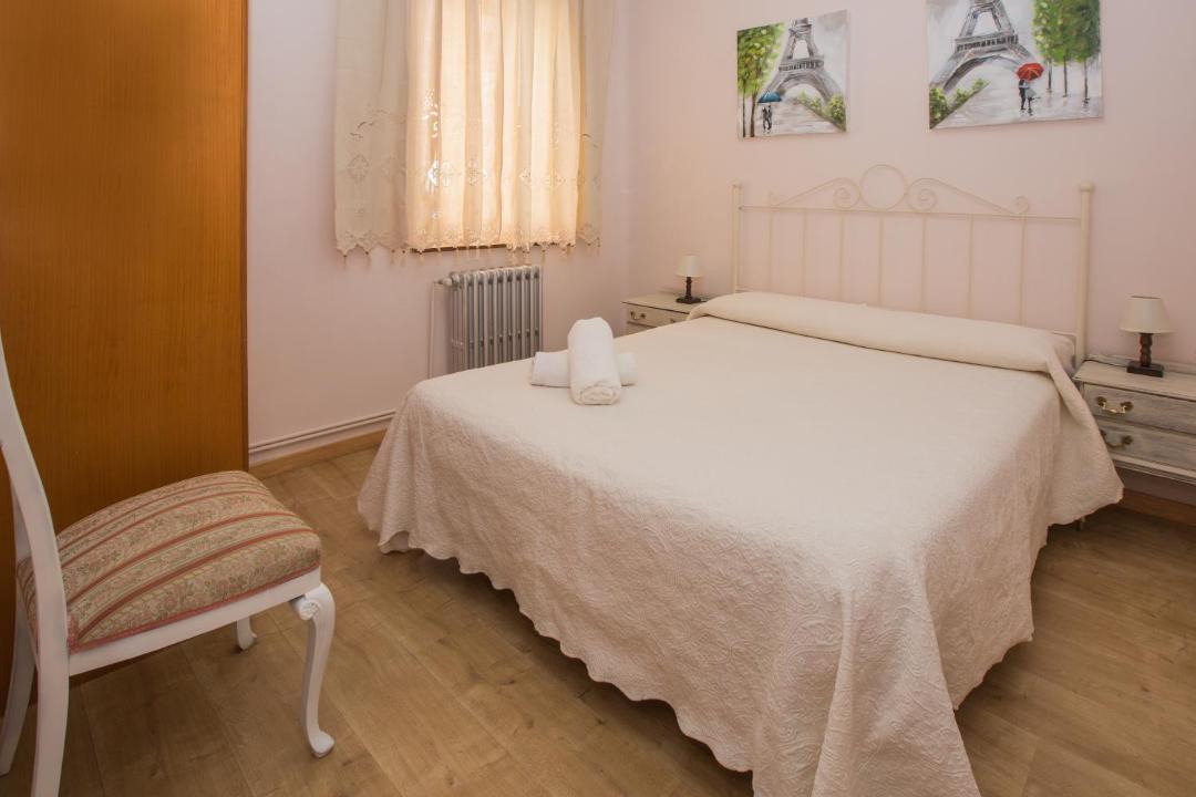 Photo of Bedroom in Avila