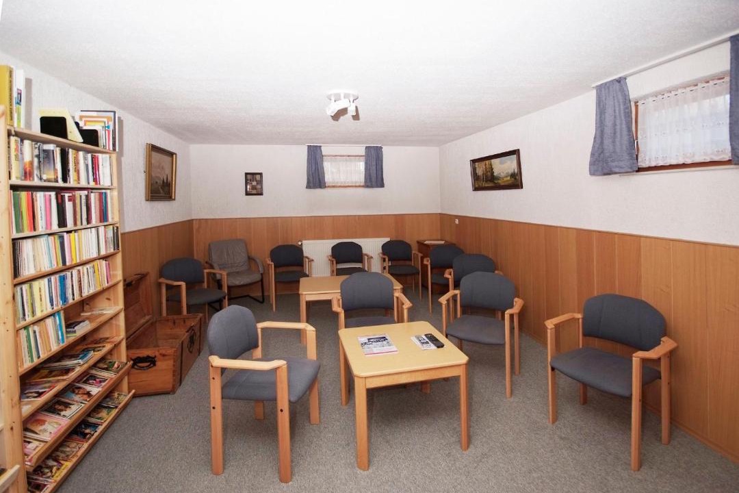 Photo of Others in Bad Goegging