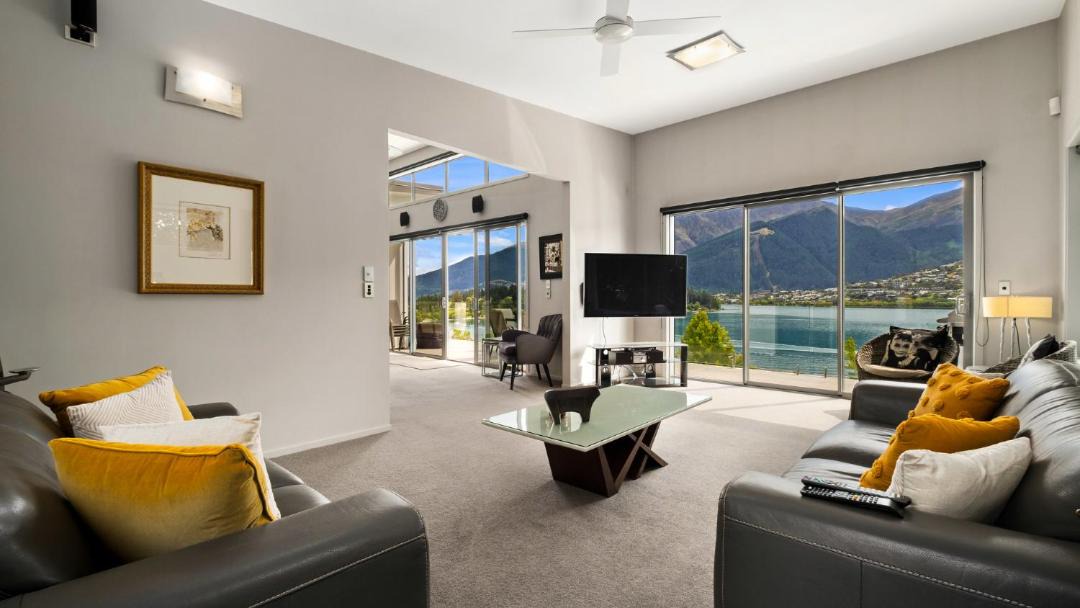 Photo of Livingroom in Kelvin Heights