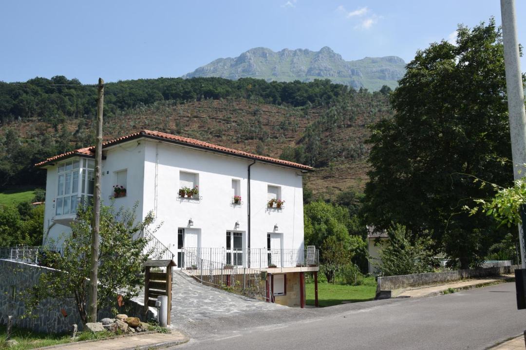 Photo of Buildings in Arredondo