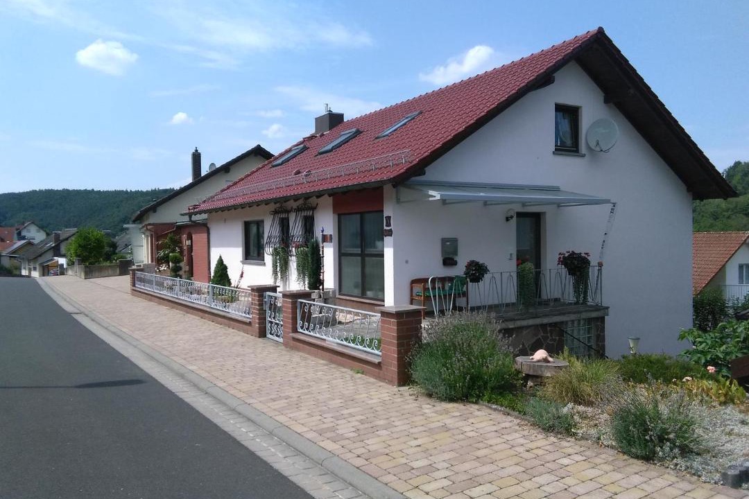 Photo of Buildings in Momlingen