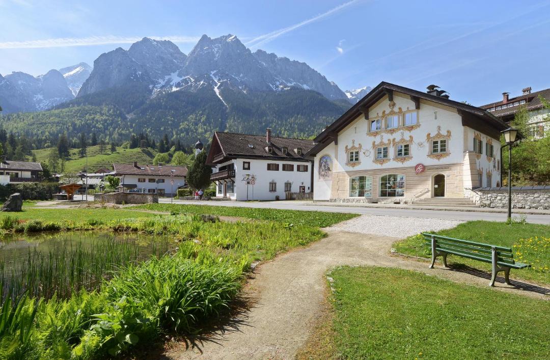 Photo of Buildings in Obergrainau