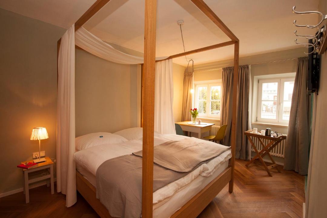 Photo of Bedroom in Noerdlingen