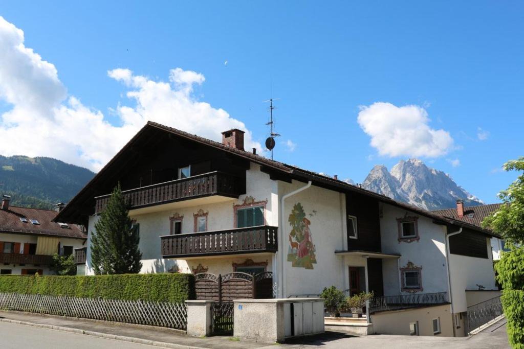 Photo of Buildings in Garmisch-Partenkirchen