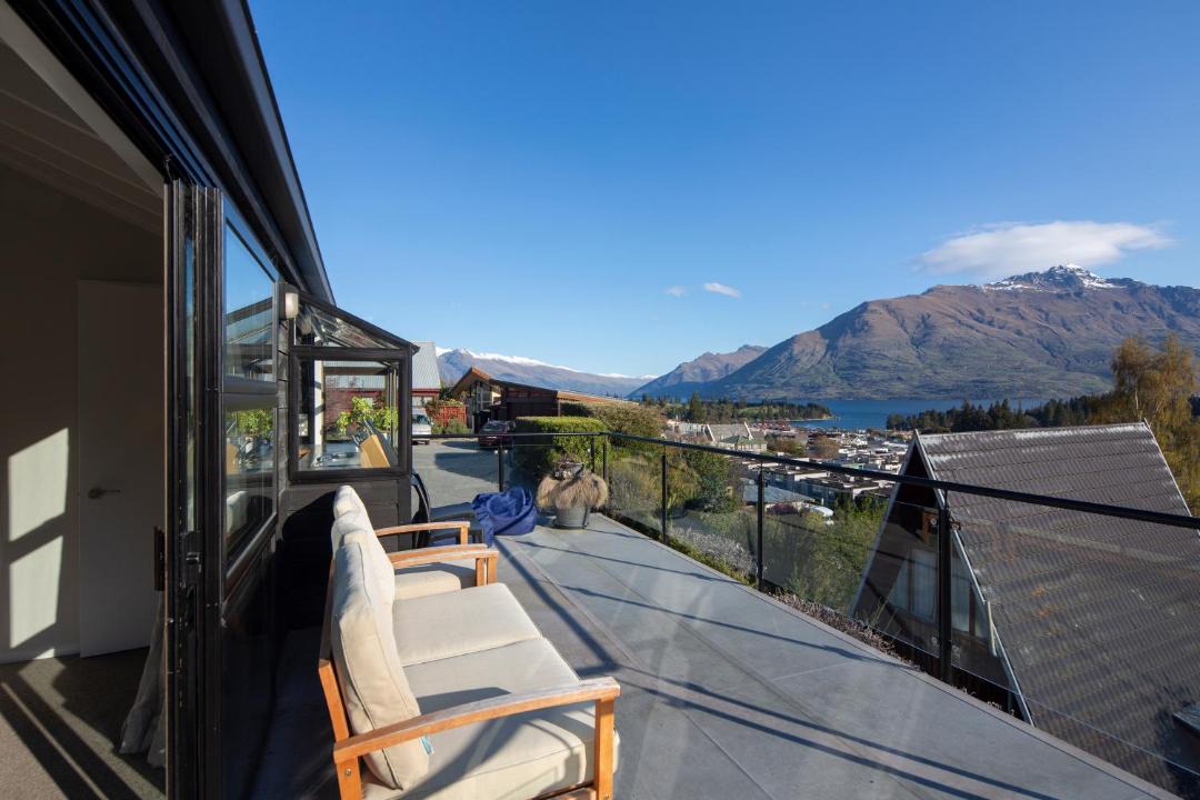 Photo of Patio Balcony in Queenstown City Centre