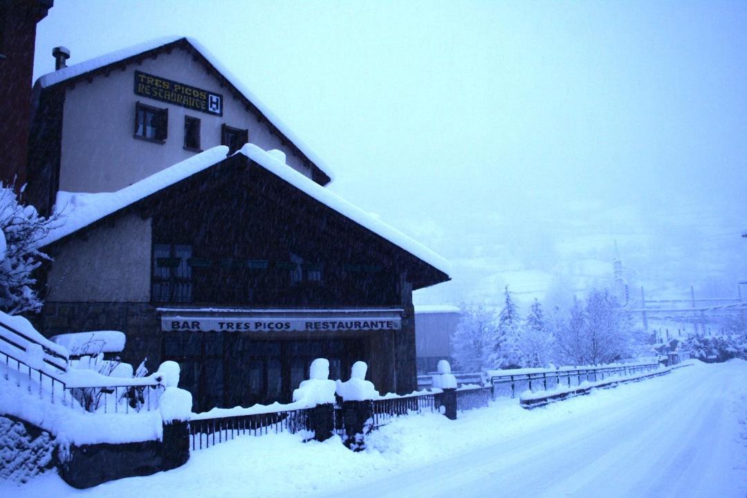 Photo of Others in Eriste