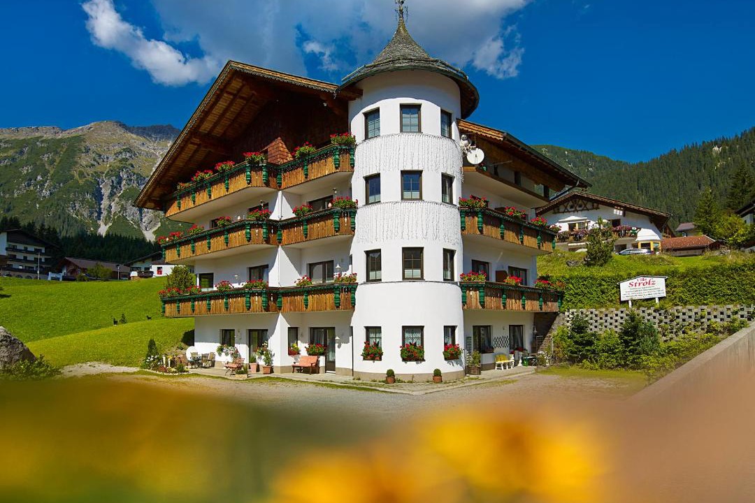 Photo of Buildings in Berwang