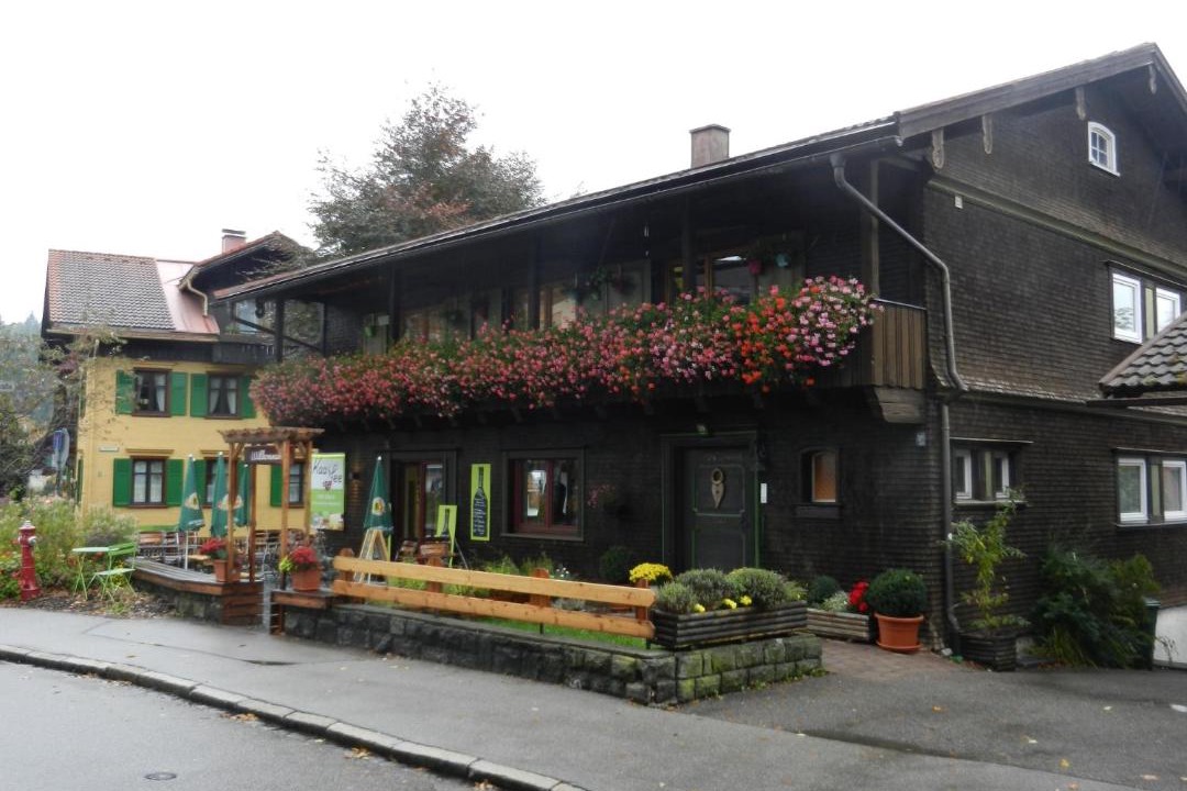 Photo of Buildings in Steibis