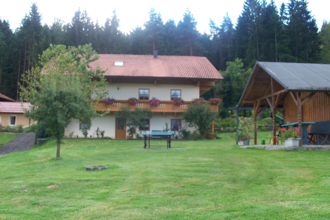 Photo of Others in Arrach