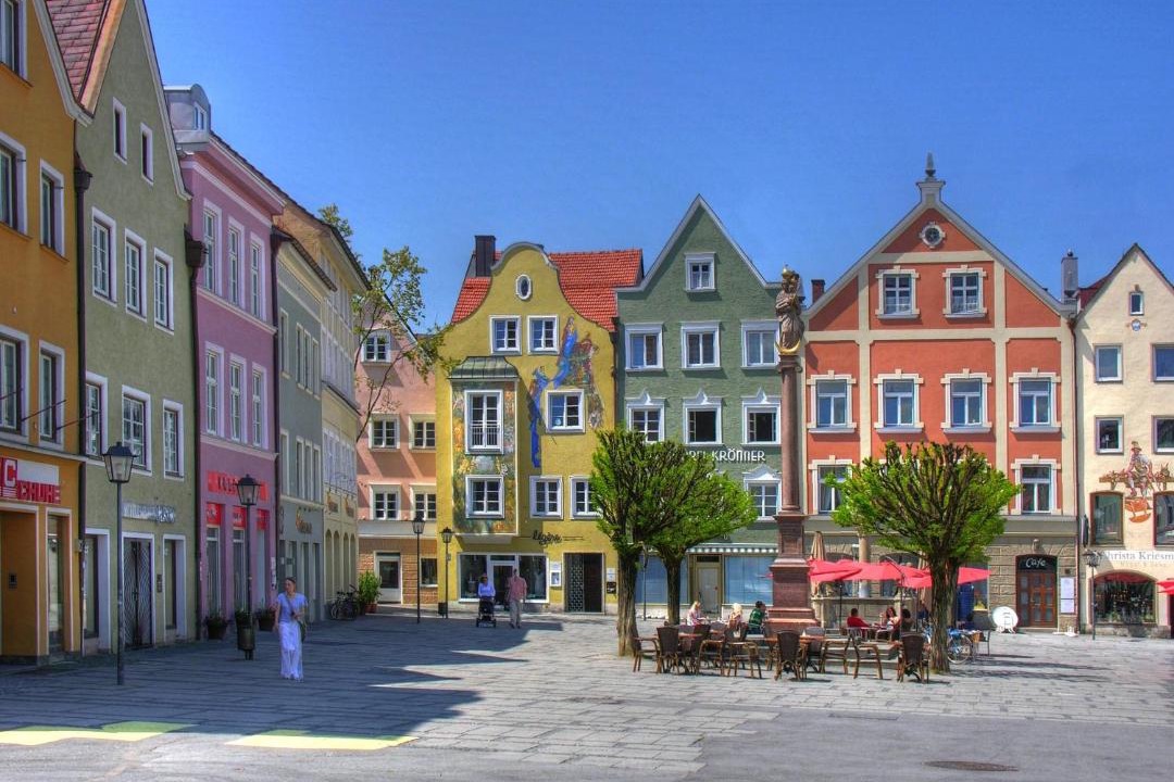 Photo of Buildings in Huglfing