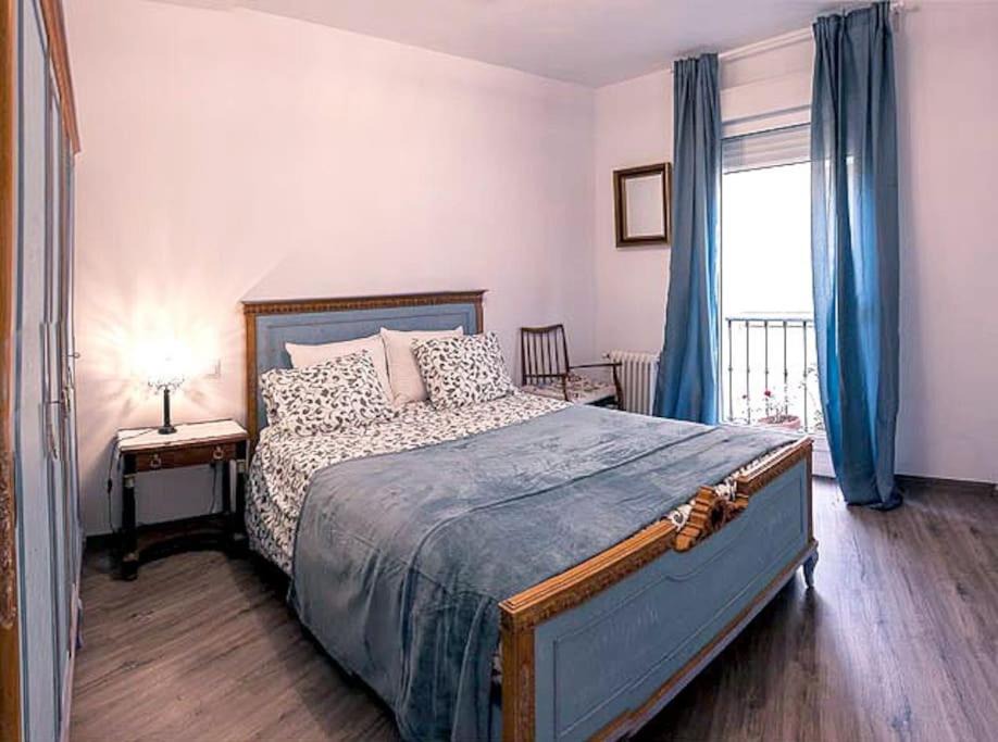 Photo of Bedroom in Embajadores