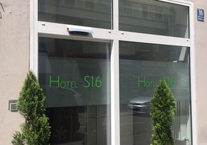 Hotel S16