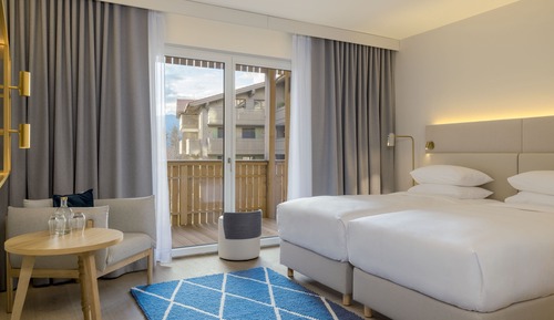 Room, 2 Twin Beds, Balcony