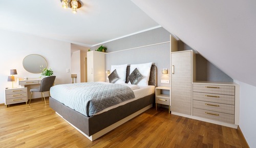Signature Suite