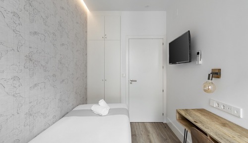 Deluxe Single Room