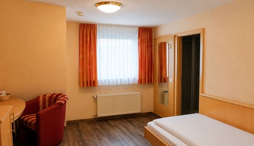 Standard Single Room