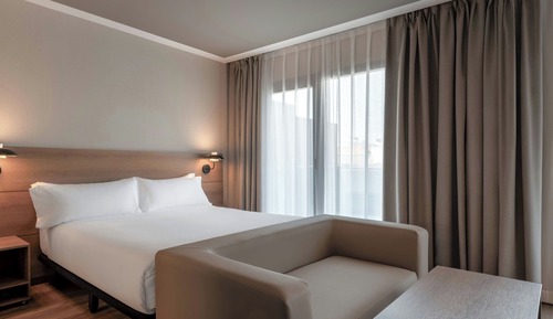Superior Room, 1 King Bed