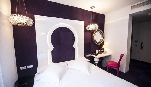 Double Room, 1 Double Bed (Non opening windows)