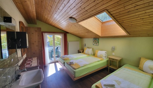 Triple Room, Balcony