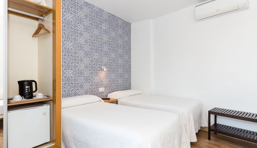 Double or Twin Room, Terrace, Partial Sea View