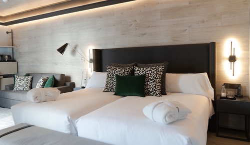 Junior Suite (Interior)