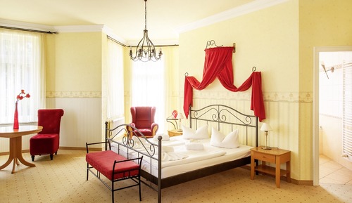 Suite (Villa Building)