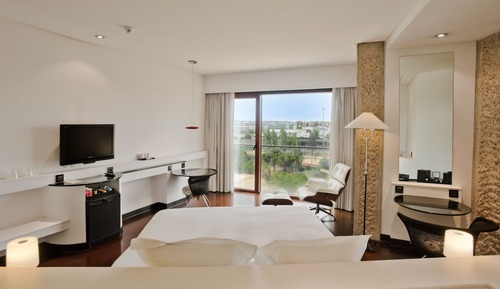 Deluxe Room, 1 King Bed