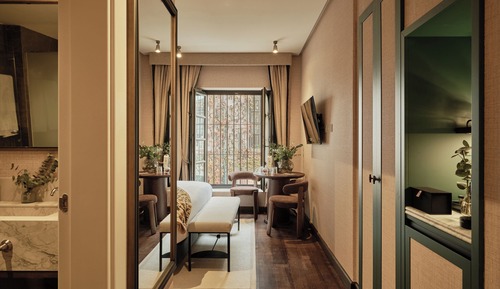 Single Room, 1 King Bed (Dreamer)