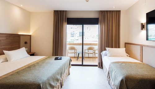 Quadruple Room, Terrace