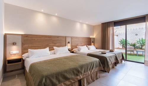 Quadruple Room, Patio, Ground Floor