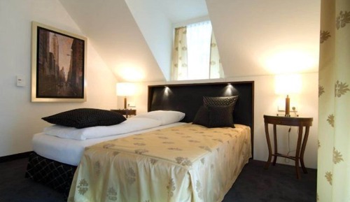 Suite with Whirlpool and Balcony