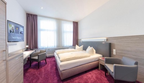 Comfort Double or Twin Room, Courtyard View