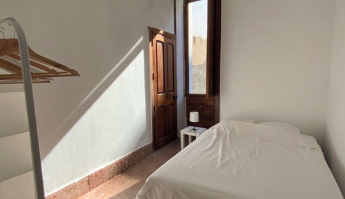 Economy Room, Garden View