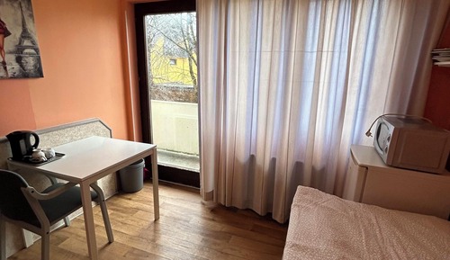 Single Room, Balcony