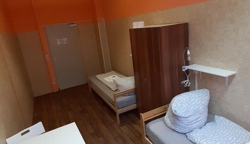 Twin Room (#123)