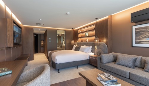 Superior Shotover View Room