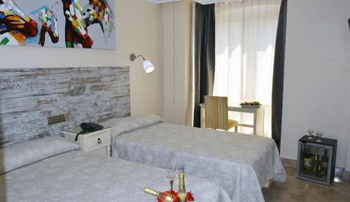 Double Room, 2 Twin Beds