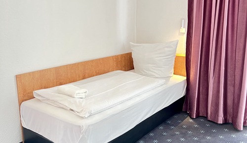 Basic Single Room
