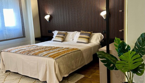 Studio (Interior)