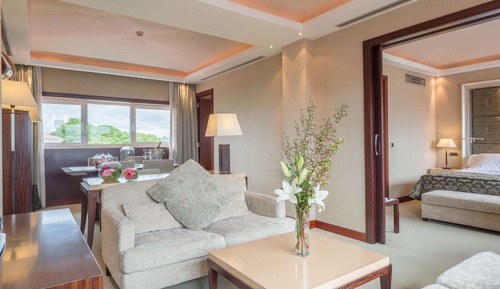 Suite, Sea View