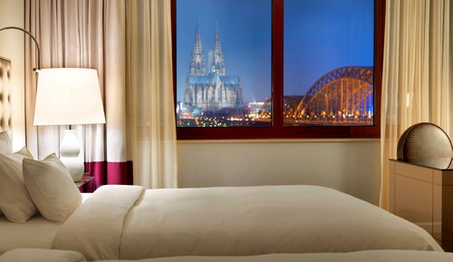 Room, 2 Queen Beds, River View