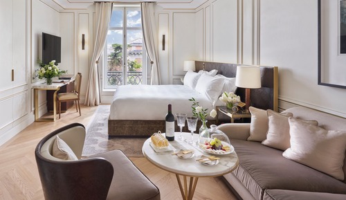 Premier Suite (Junior)