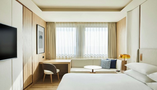 Superior Room, 1 King Bed, City View