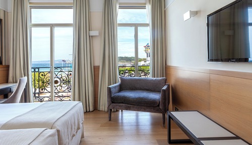 Standard Twin Room, Beach View
