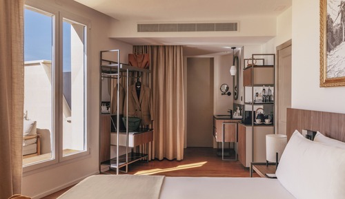 The Artist Junior Suite with Terrace